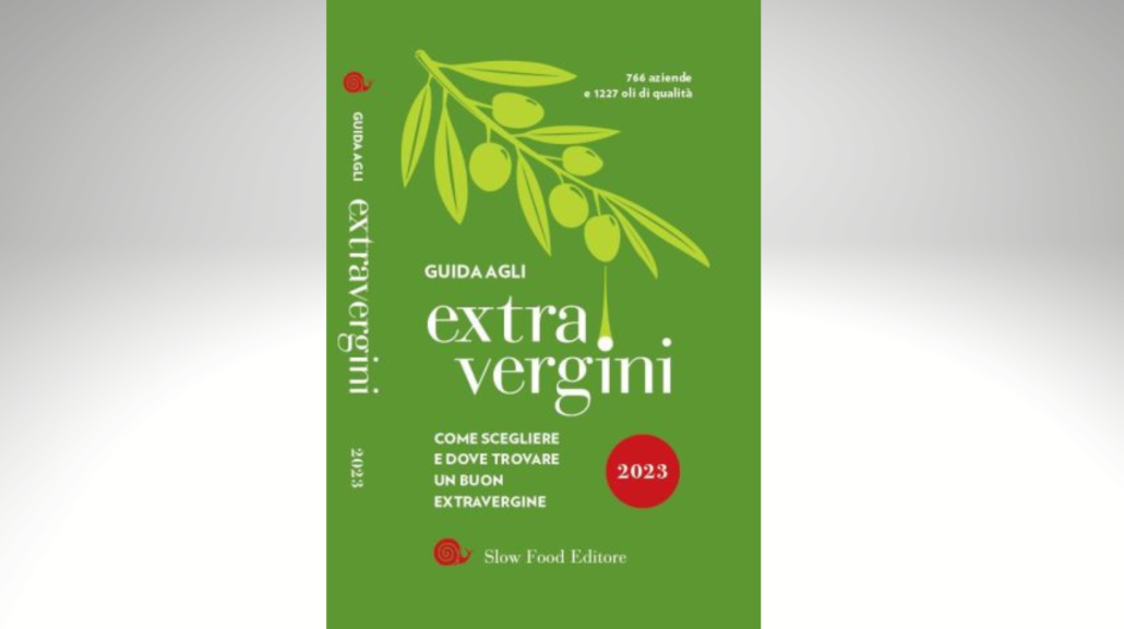 La copertina della Guida agli Extravergini 2023 di Slow Food