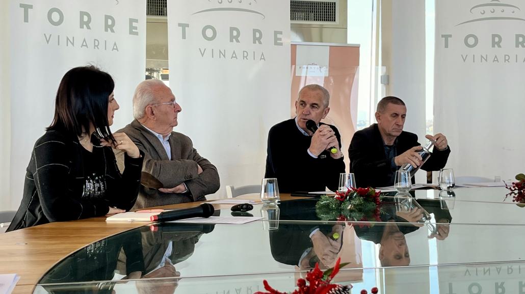 Il direttore tecnico della cantina e presidente di Assoenologi Abruzzo, l’enologo Gianni Pasquale 