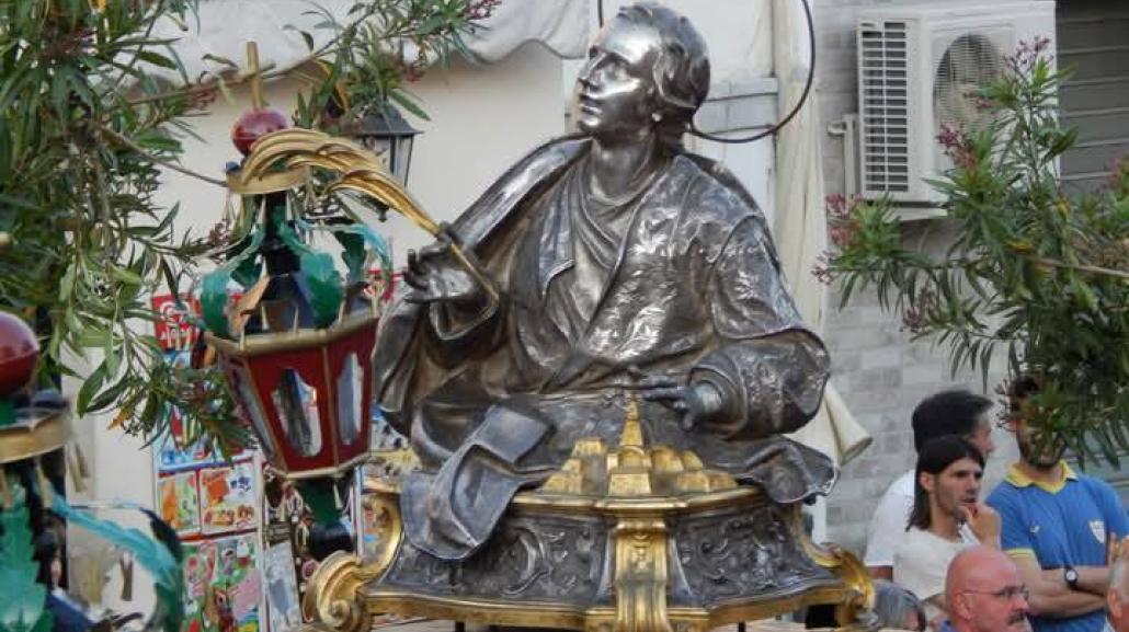 La statua del Santo, opera d'arte del XVIII secolo
